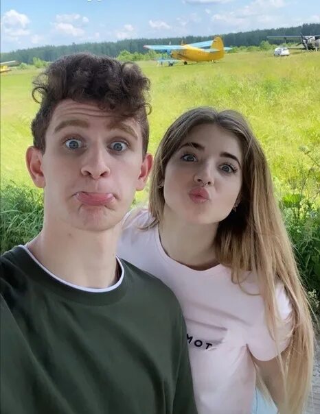оригинальный звук TikTok Фанатка, Милые пары, Фотографии знаменитостей