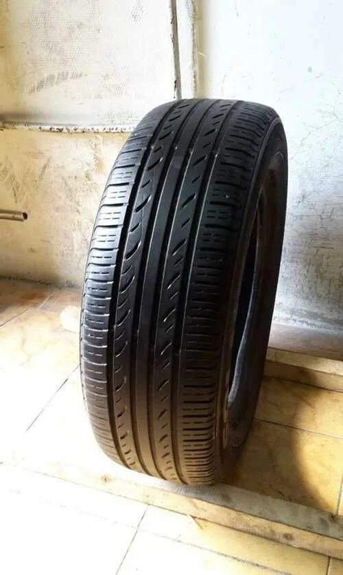 Резина кумхо лето 15. Kumho Solus kh15. Kumho Solus 195 65. Kumho 205/60/15. Колесо 14 дюймов 205-70-14.