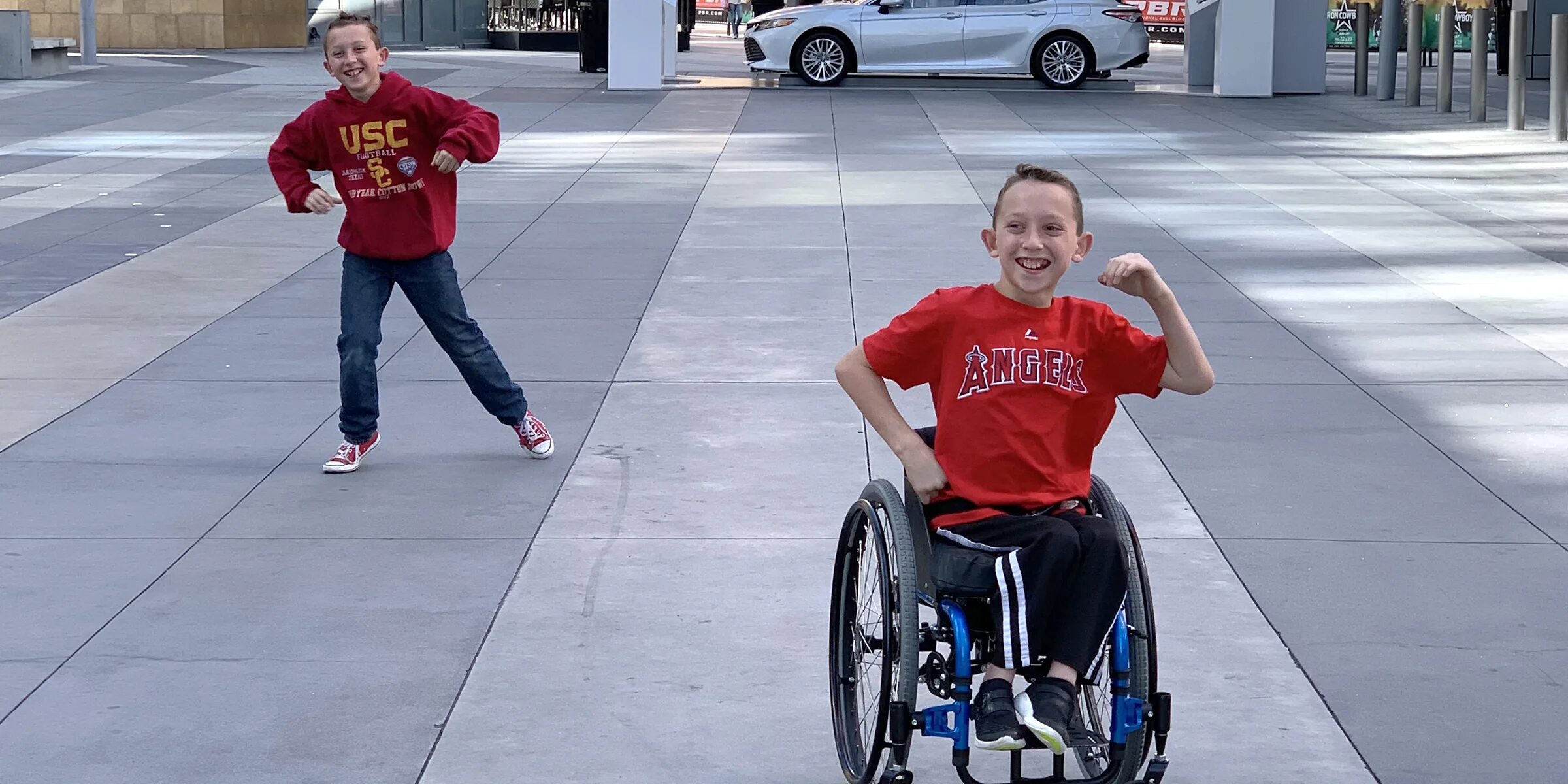 Disable during. Богатые дети инвалиды. Общение с детьми инвалидами. Недоступность для инвалидов. Депрессия у инвалидов.