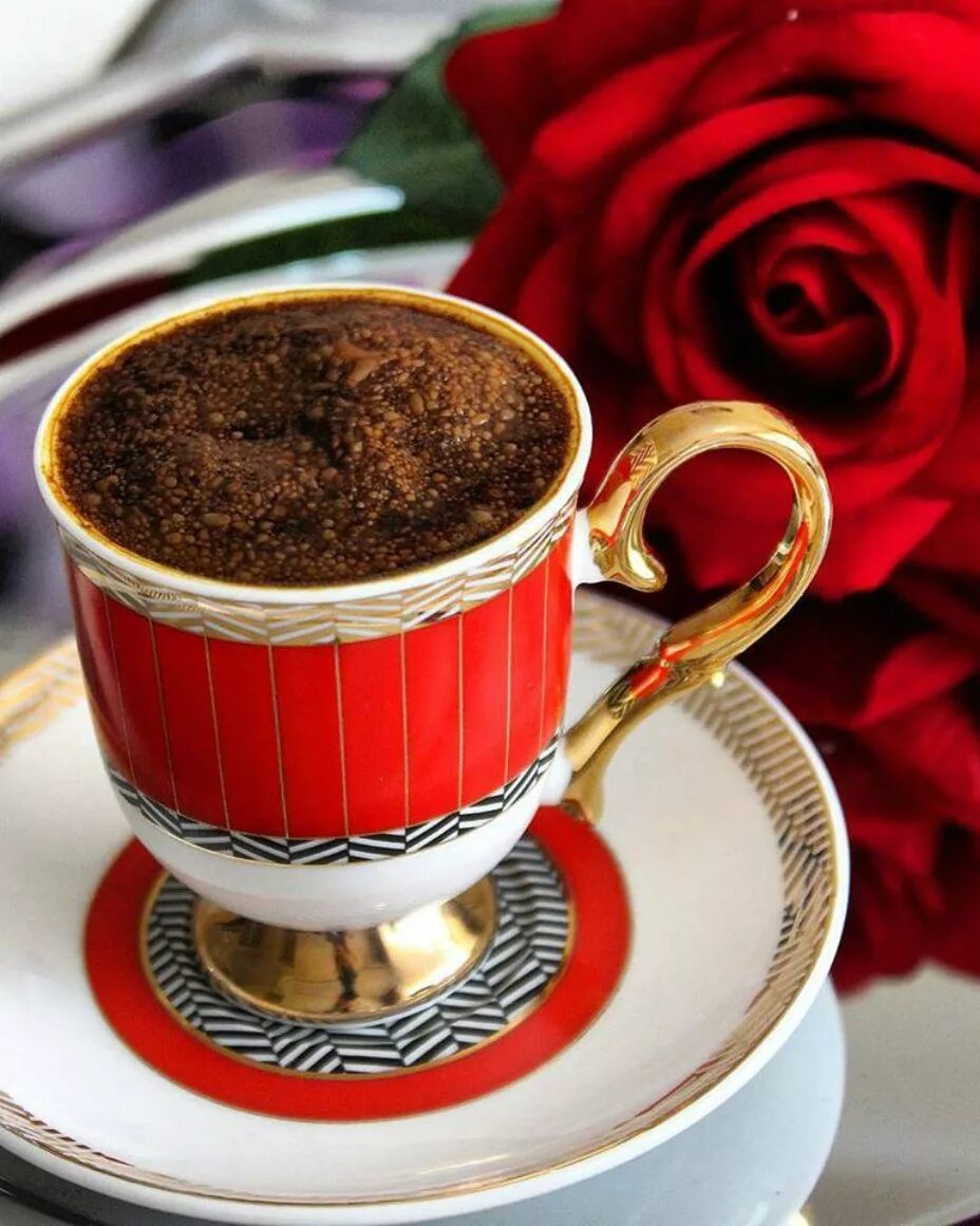 "На чашечку кофе…?!". Красивая чашка кофе. Красивые чашки. Красивые кофейные чашки.
