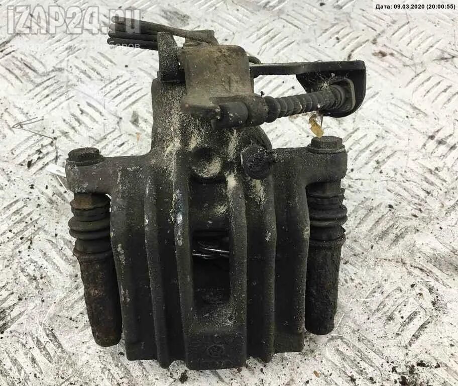 Суппорт audi a6 c5. Суппорт audi c5. 8e0615424. суппорт ауди а 6 ц 5. размер скобы суппорта ауди s6 c5.