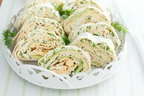 Рулет из лаваша начинки с огурцом