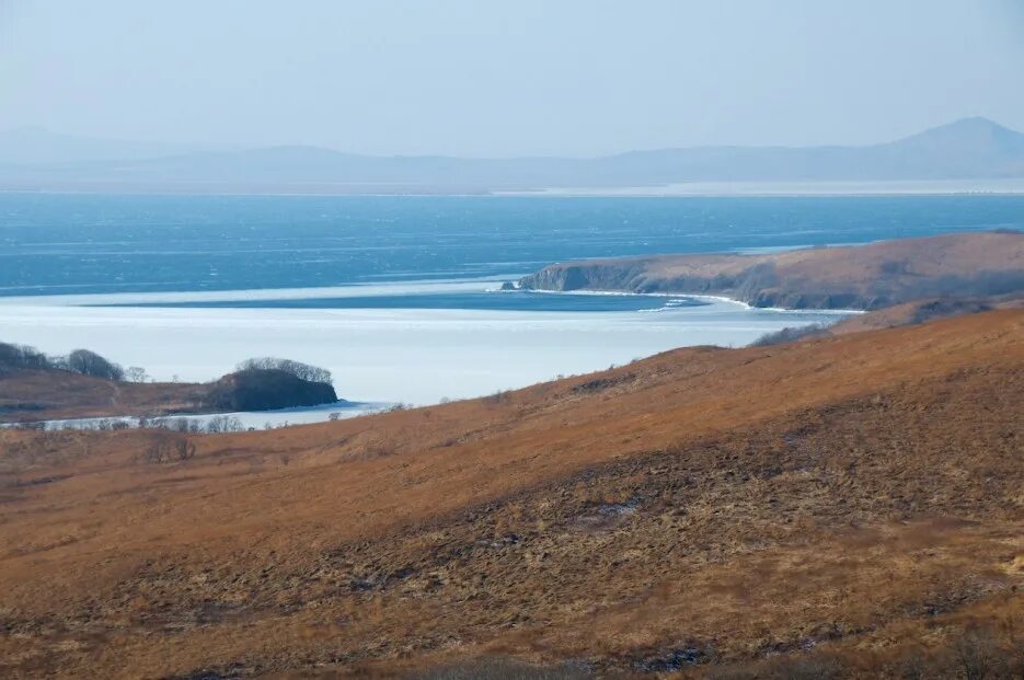 Фёдор лашков фотограф. Художник михаил федоров горы. Зайкин мыс камчатка. Федоров владимир морской пейзаж. Федоров мыс.