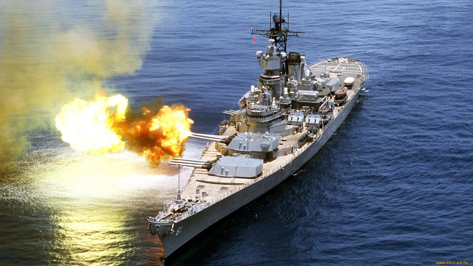 Бисмарк линкор world of warships. Крейсер миссури. Ямато корабль. Линкор бисмарк. World of warships парусник.