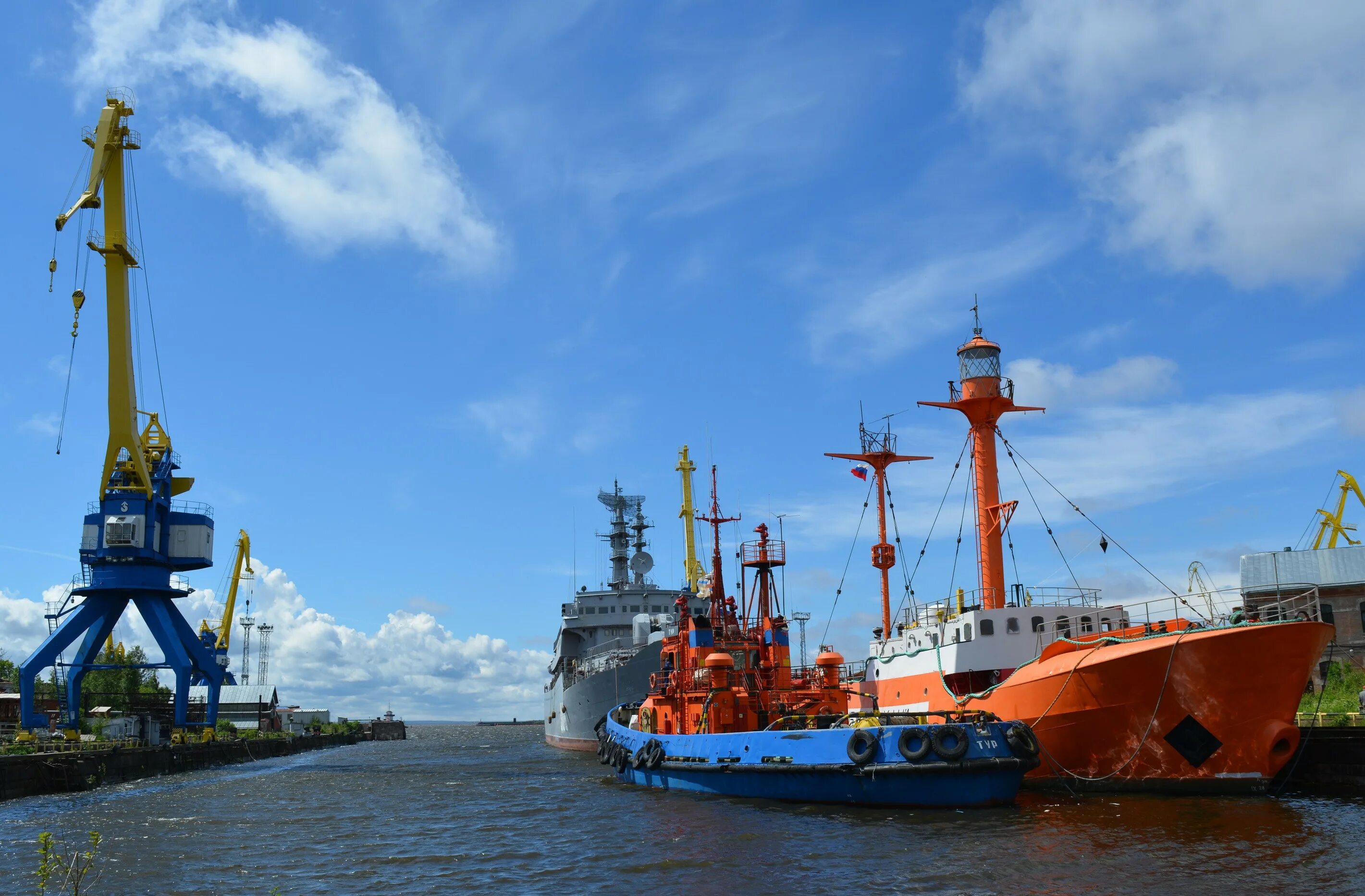 крепость кронштадт санкт-петербург. корабль смольный кронштадт. калининград кронштадт. морской щит на балтике экскурсия в кронштадт. вмф балтийский флот калининград.