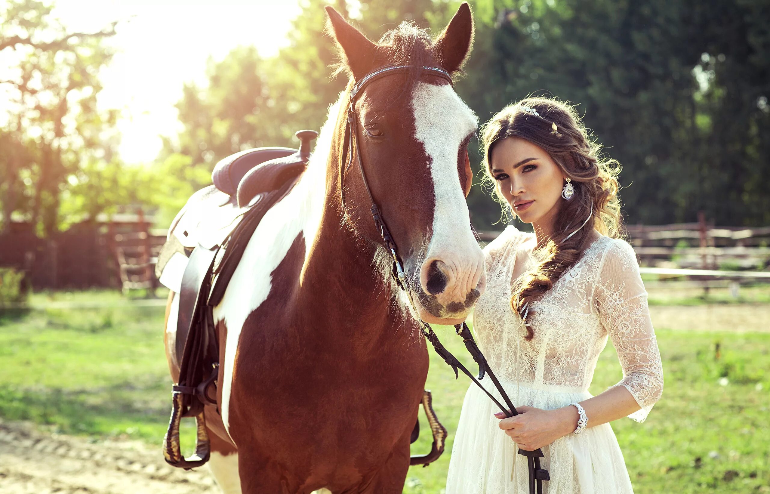Девки и лошади. Фотосессия с лошадьми. Девочка на лошади. Девушка с лошадью. Фотосессия с лошадкой.