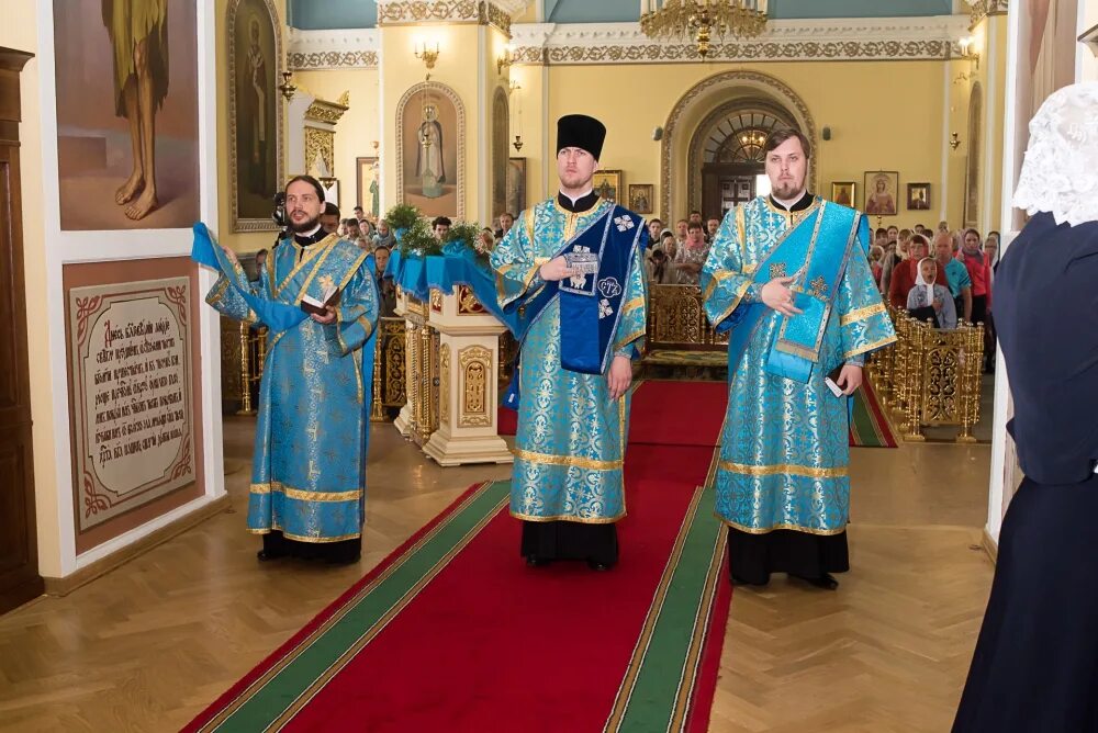 Архиерейское богослужение пензенская епархия. Архиерейские богослужения Пензенская епархия. Пензенская епархия Архирейское богослужение. Пензенская епархия храм всех святых.