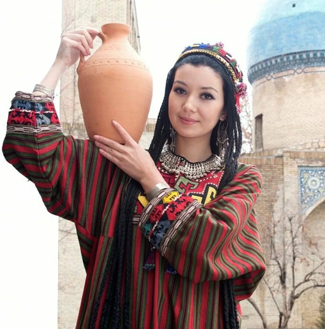 Нодира Хусанходжаева. Мунира Мирзоева атлас красоты. Узбекские женщины. Девушки средней Азии.