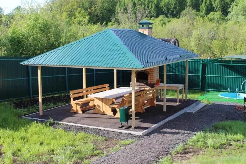 Беседки саранск аренда. Баня Национальная Саранск. Чистые пруды Саранск беседки. Баня чистые пруды Саранск. Баня Национальная чистые пруды.