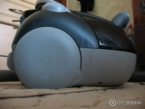 Отзыв о Пылесос Samsung VC-5853 Легкий и сильный