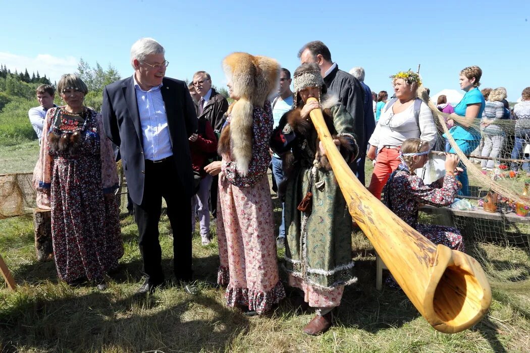 Этнофестиваль коренные народы сибири томск. Межрегиональный фестиваль коренных народов сибири этюды севера. Чулымцы красноярского края. Фестиваль севера. Ханты-мансийский автономный округ танцы ханты и манси.