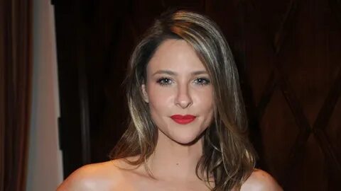 Орыс әйелінің порносын қараңыз