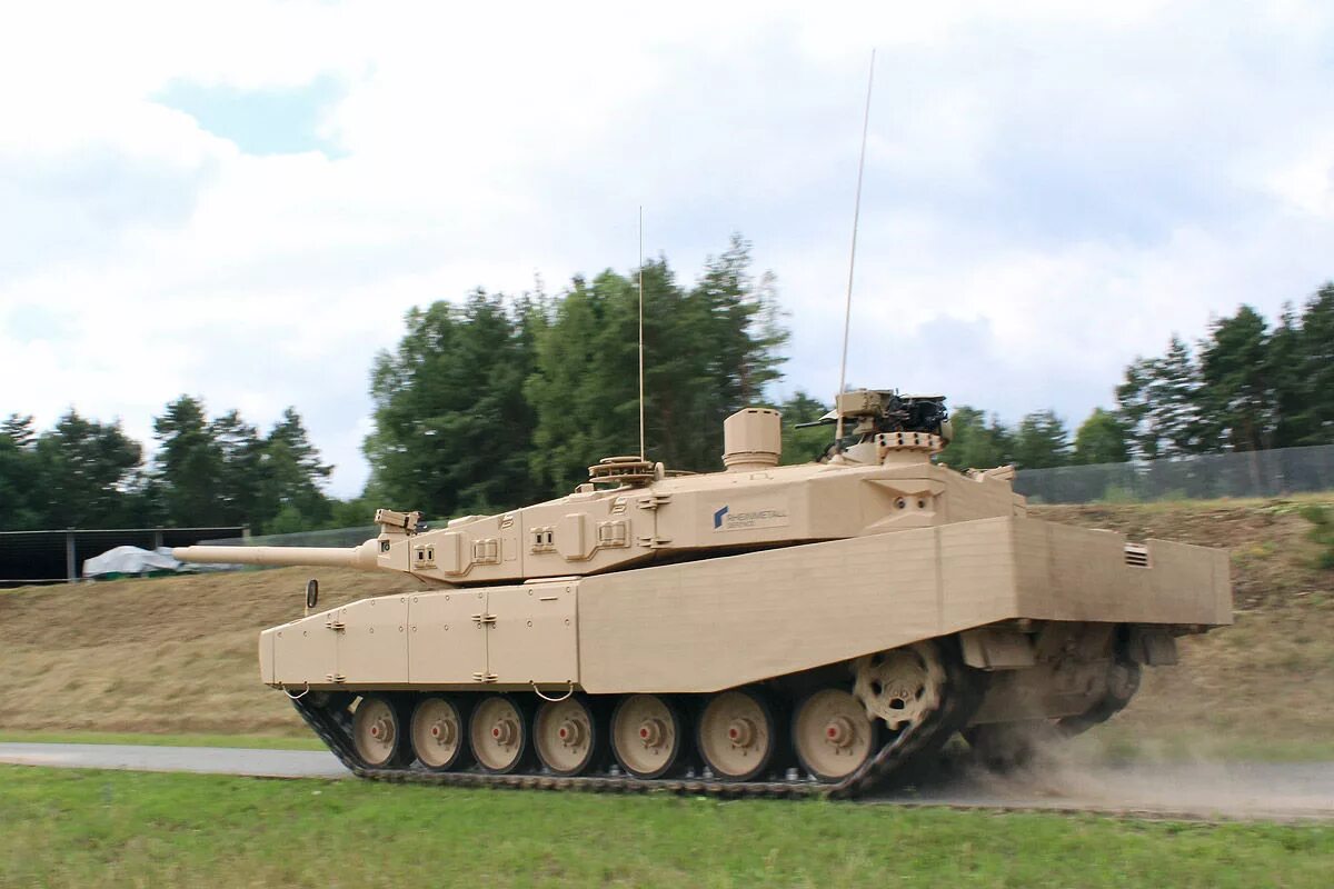 Купить новый немецкий. MBT Leopard 2a4 Revolution. MBT Leopard 2a4. Leopard 2 MBT Revolution. Leopard Revolution MBT.
