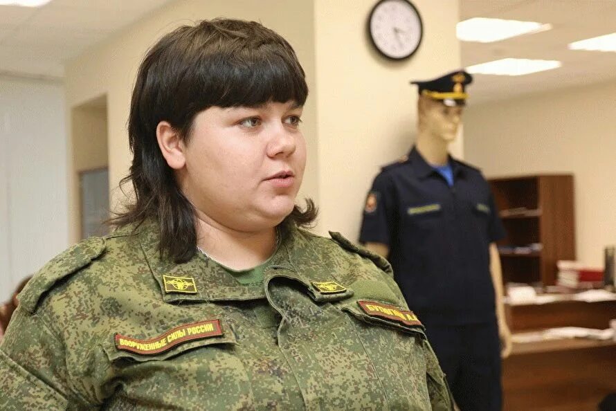 Что делают служащие по контракту