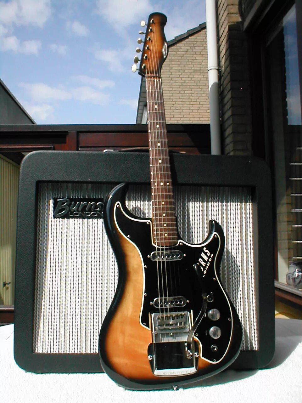 Лондон гитара. Электрогитара marvin burns. Лондон гитара. Лондон гитара. Лондон гитара.