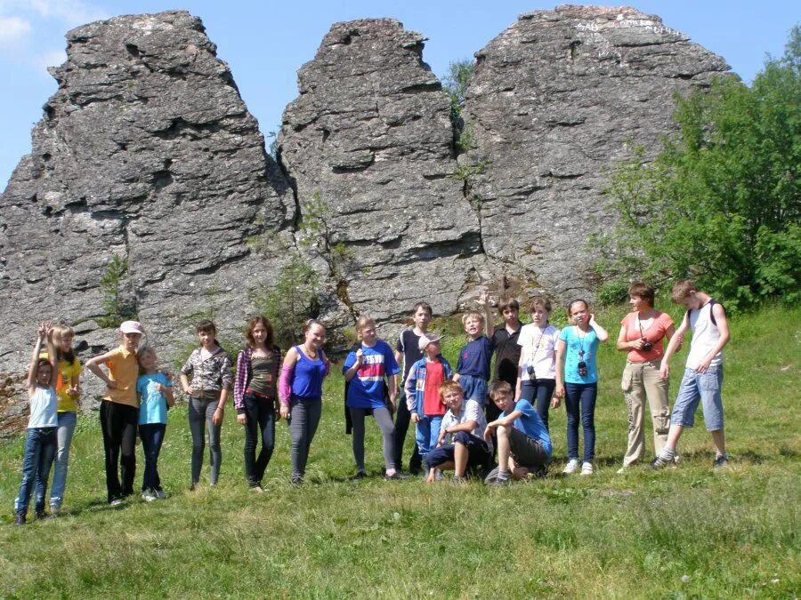 Подслушано в теме горнозаводске вконтакте. Посёлок Сараны Горнозаводского района Пермского края. Поселок Пашия Горнозаводский район Пермский край. Сараны школа Пермский край. Горнозаводск скала.