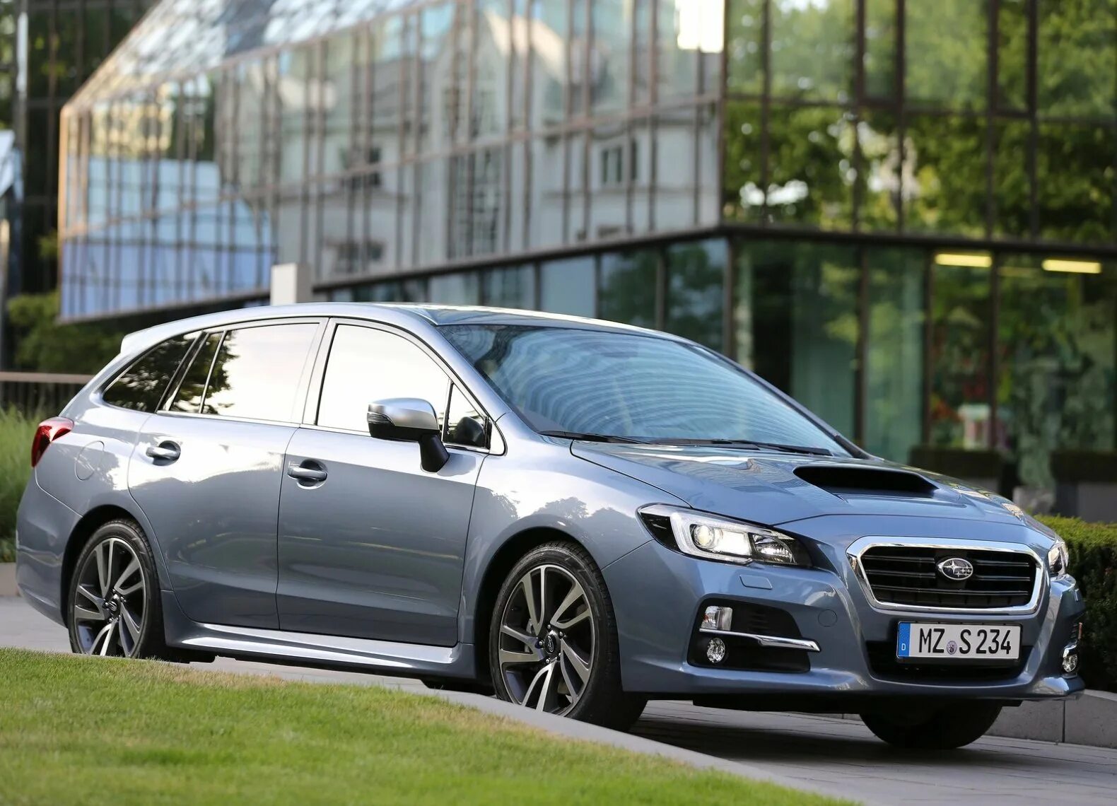 Subaru Levorg 2016. Subaru Levorg седан. Subaru Levorg STI.