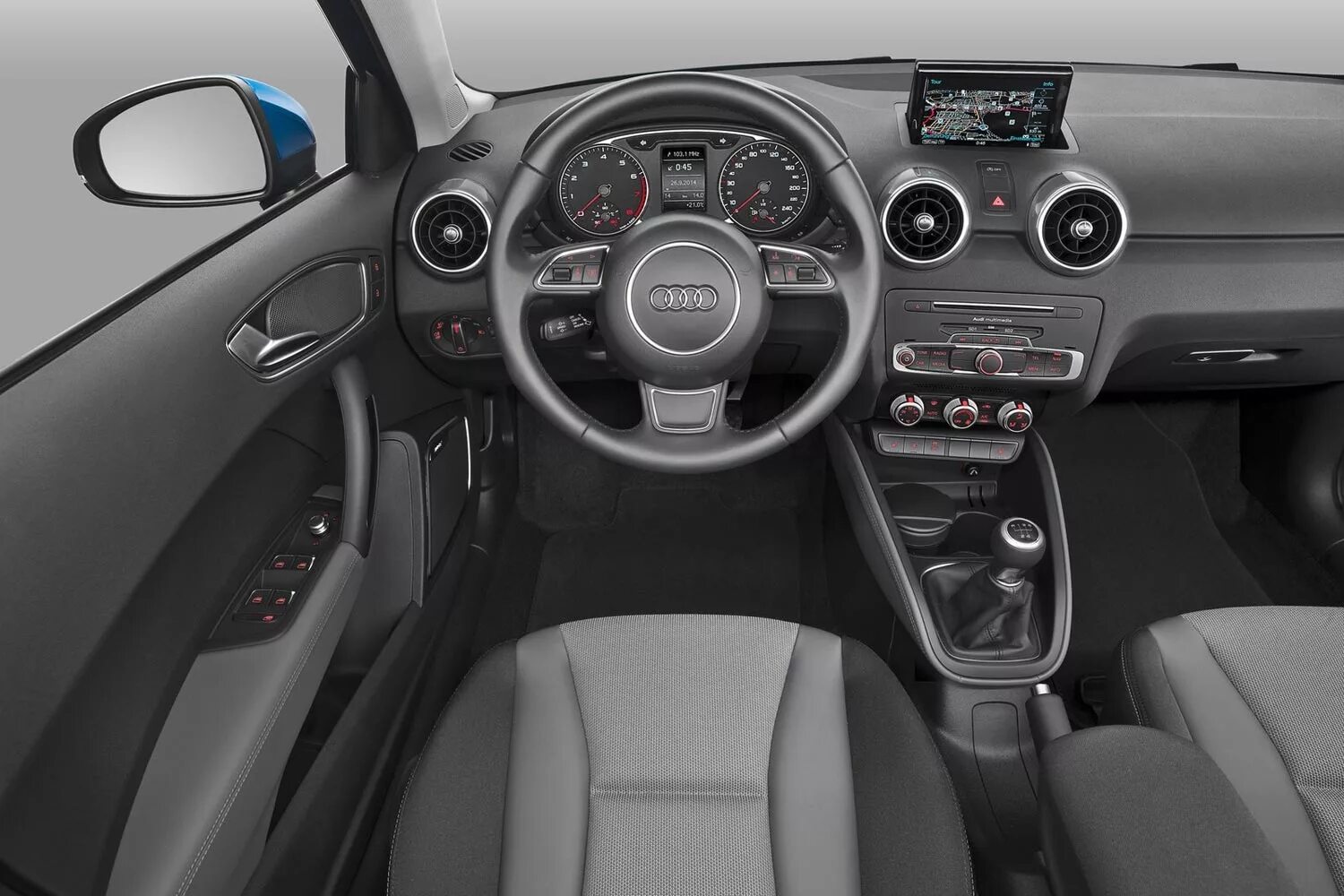 1 18 2014. Ауди а1 хэтчбек салон. Audi a1 2015. Audi a1 Interior. Ауди а1 Спортбэк салон.