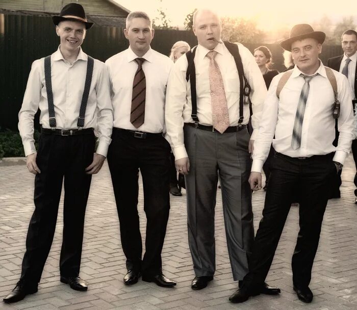 гангстеры сша 30-х. американские гангстерши 20 века. борсалино и компания фильм 1974. чикаго 20 х годов гангстеры. гангстеры 20х годов 20 века.