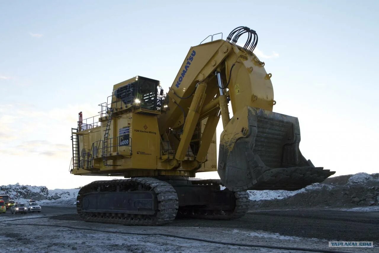 Экскаватор Komatsu pc8000. Коматсу 8000 экскаватор. Коматсу 3000 экскаватор. Komatsu pc8000-6.