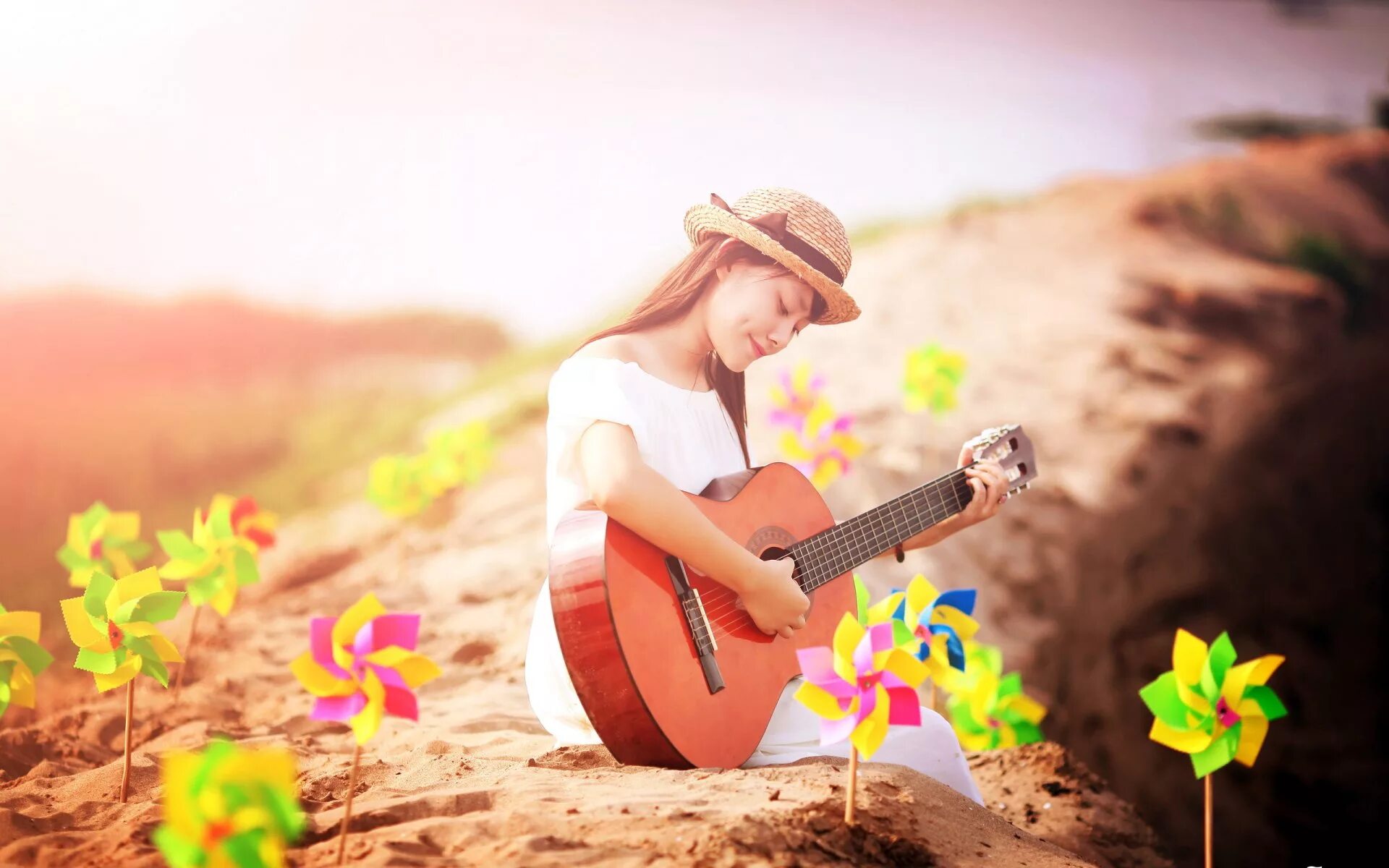 Послушать песню природе. Фотосессия с гитарой на природе. Девушка с гитарой. Девушка с гитарой на природе. Музыкальная фотосессия.