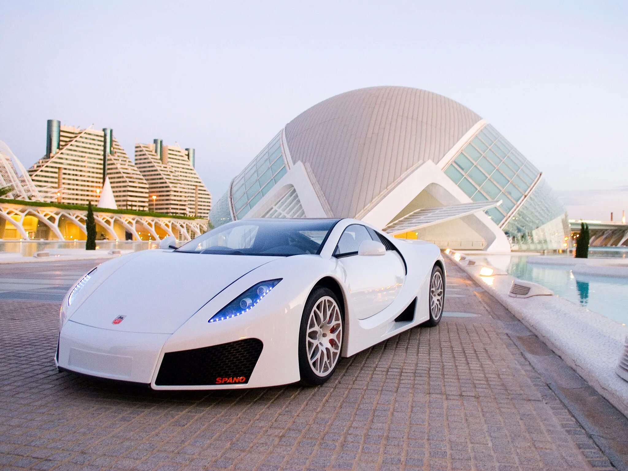 White machine. GTA Spano 8.3 Liter v10 RWD 2009. GTA Spano White. Машины (белая). Белый автомобиль.