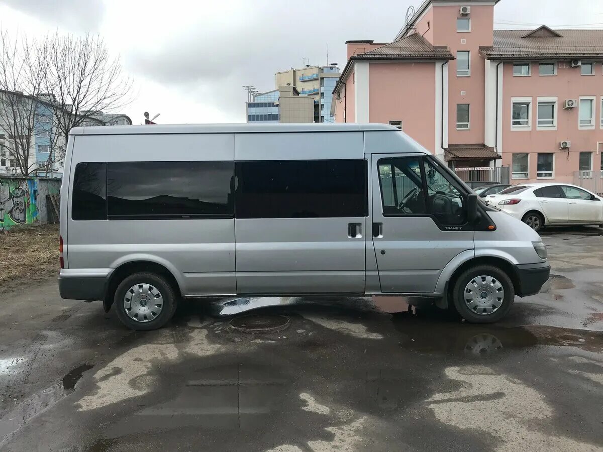 Купить казань симферополь. Ford Transit 2004. Ford Transit Transit 2004. Ford Transit 2004 Silver. Ford Transit 2004 Passenger.