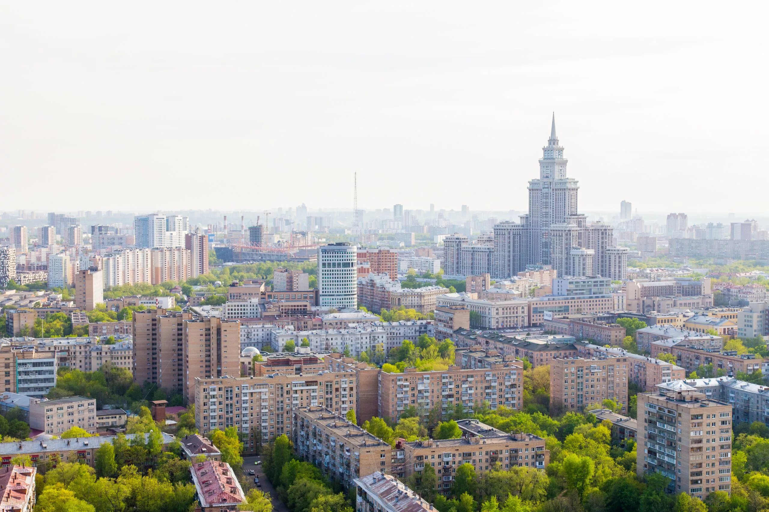 Мгу район москвы. Москва с высоты птичьего полета МГУ. Москва высотки МГУ Сити. Район МГУ В Москве. Люберцы высотки.