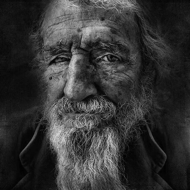 Старик с белыми глазами. Ли Джеффрис. Lee Jeffries фотографии. Фото старики лица