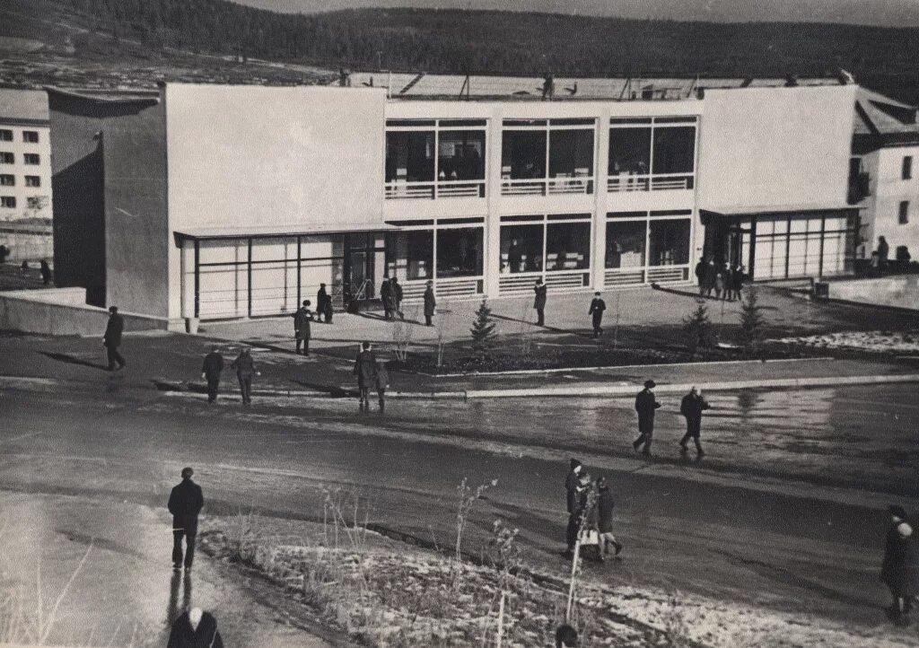 гок железногорск илимский. железногорск 1960 год. кинотеатр железногорск илимский. дк калинина королев концертный зал. г.