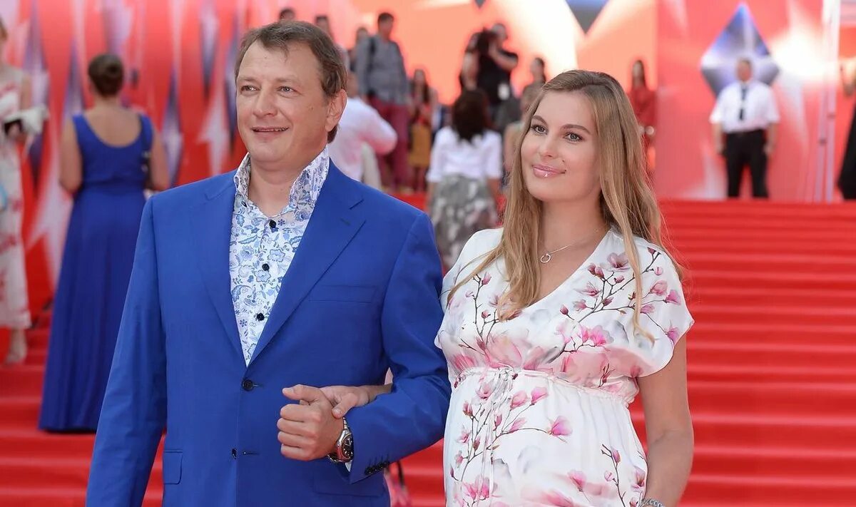 Башаров жена. Башаров жена