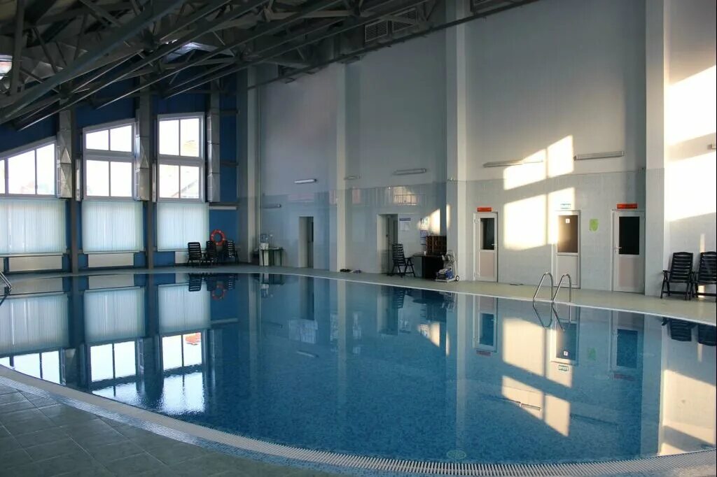 долинка бассейн екатеринбург порошинская. поселок долинка екатеринбург. бассейн верх-исетский екатеринбург. база отдыха екатеринбург с бассейном. бассейн урал уфа.