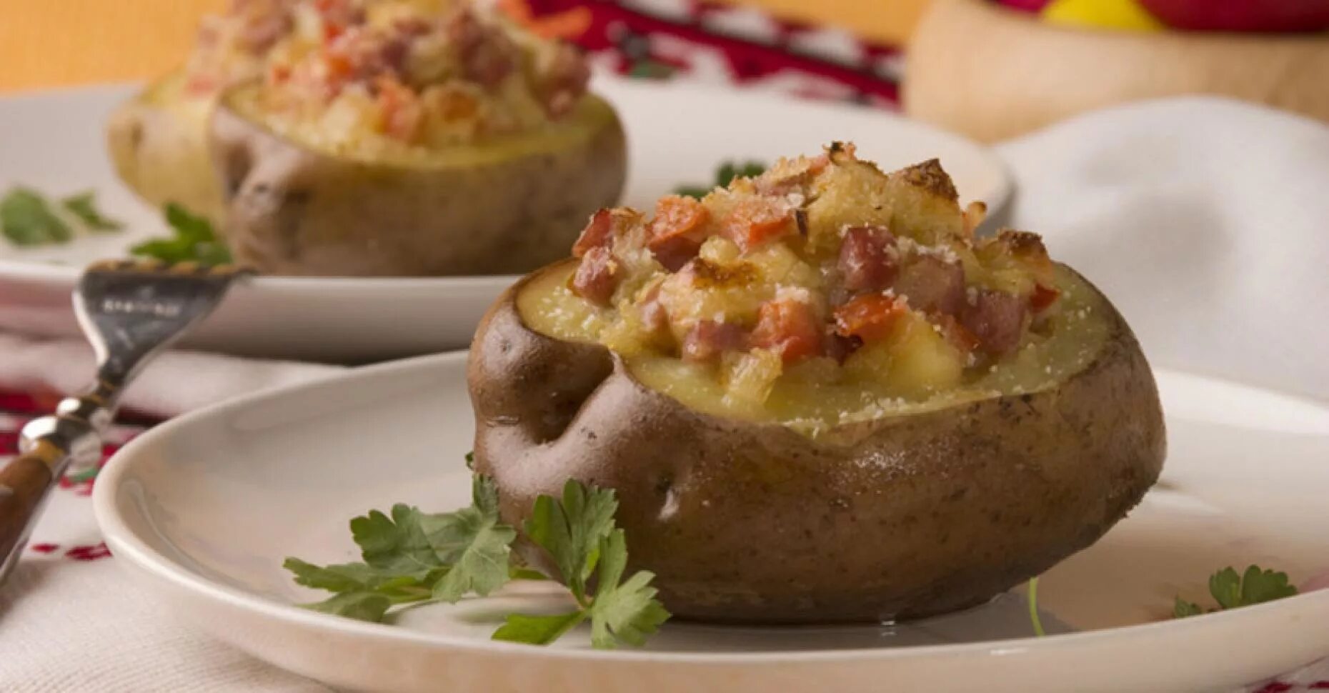 Картофнльныф зрасы с мямлм. Гарнир к фаршированным перцам. Шампиньоны фаршированные кальмарами. Кальмар фаршированный моцареллой. Фаршированные грибы и картофельное пюре.