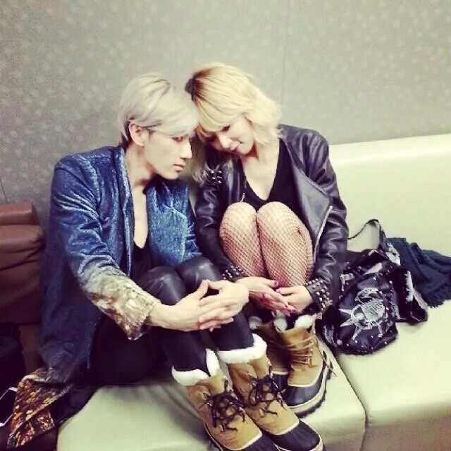 Trouble maker отзывы. Чан хёнсын и хёна. troublemaker хенсын. хёна и хёнсын.