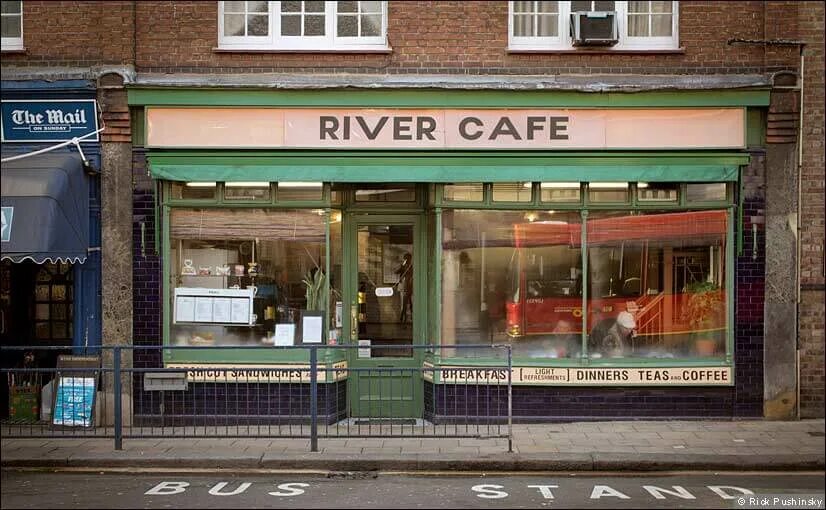 Alfresco dining by the river. Роджерс кафе. Oysters cafe london. Rivers cafe. Rivers cafe.
