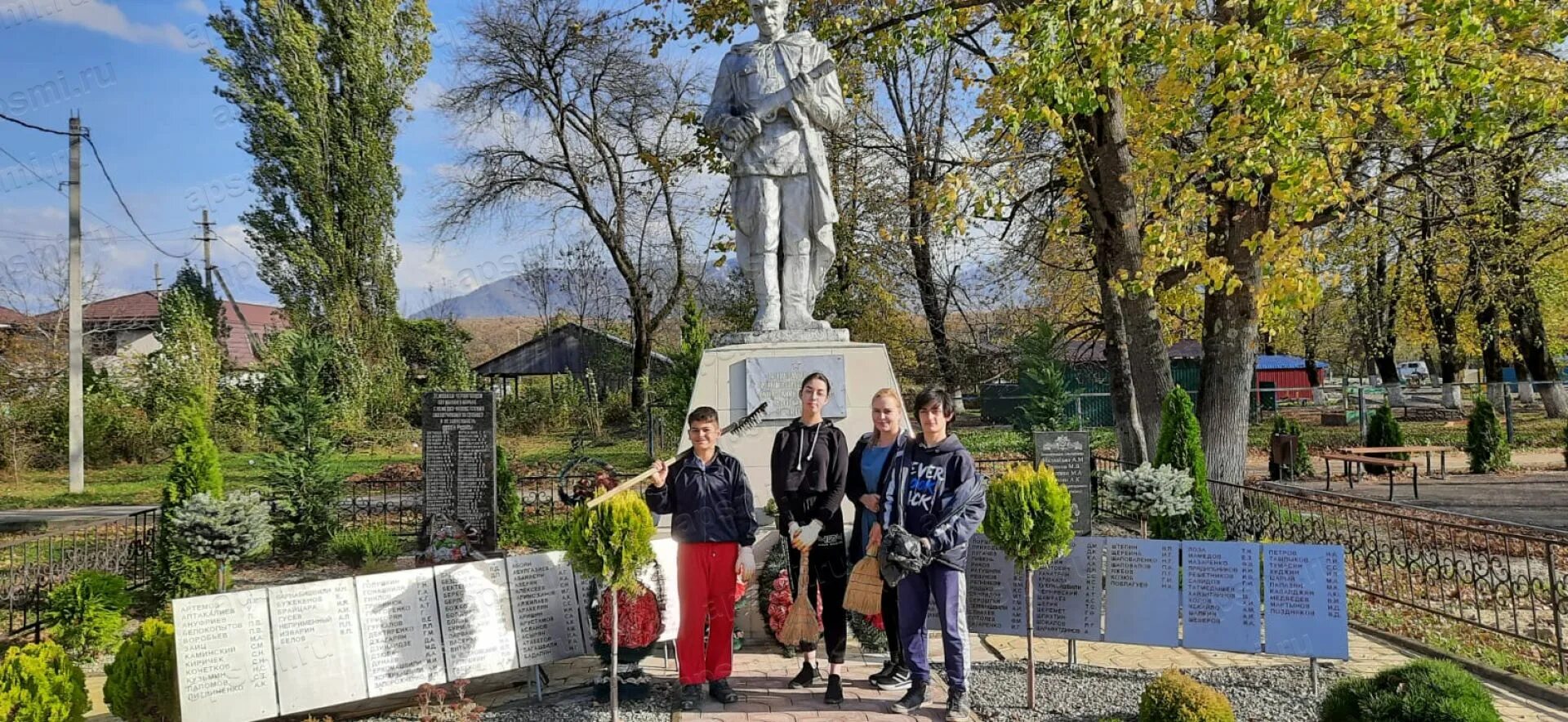 Поселок черниговский. Апшеронск село Черниговское. Поселок Черниговский Апшеронский район. Село Черниговское Апшеронского района. Село Черниговское Апшеронского района Краснодарского края.