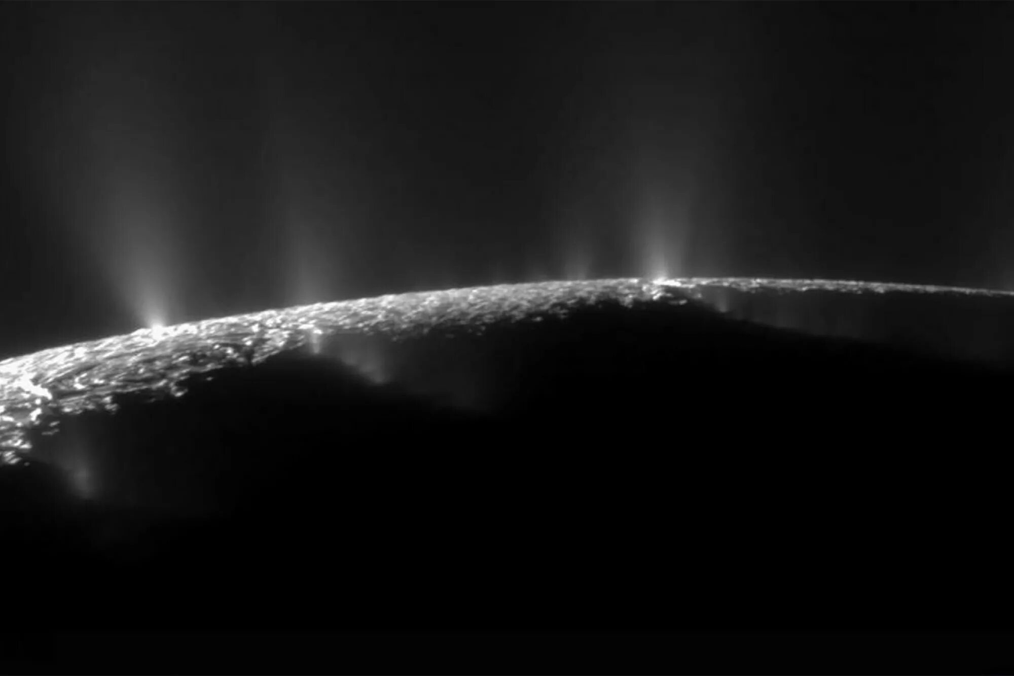 Space orbit. Фото Энцелада. NASA заставка. Сатурн фото НАСА.