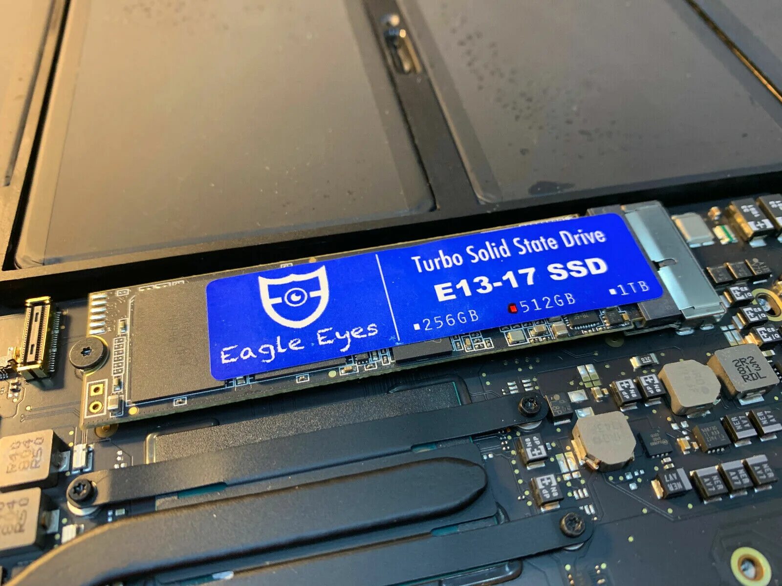 Macbook 13 2017 ssd. Ssd macbook pro 2016. Macbook pro 2017 ssd. Ssd для macbook pro 13. Macbook 13 2017 ssd.