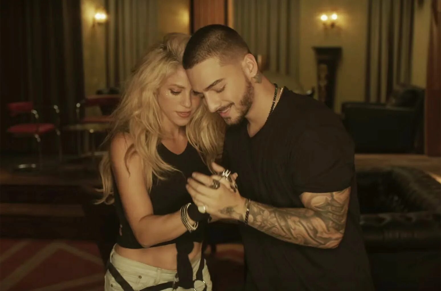 Shakira feat maluma. Chantaje shakira feat. Shakira feat. Maluma. Shakira feat maluma.