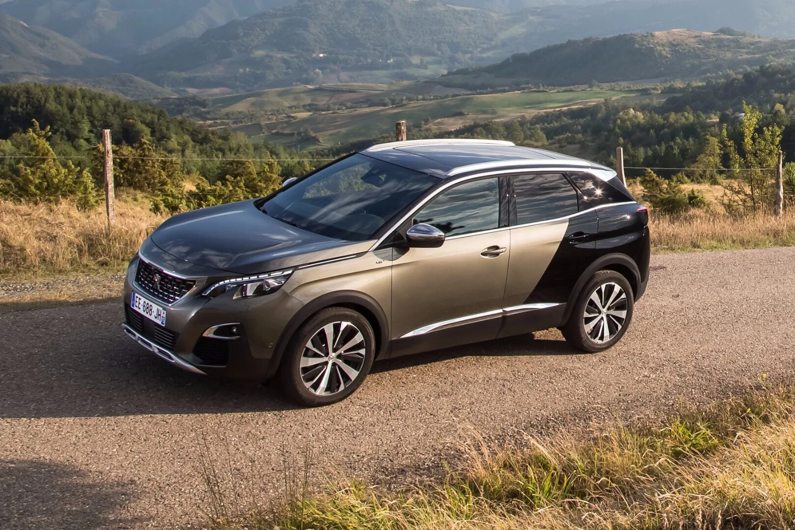 5. Peugeot 3008 2019. Peugeot 3008. Peugeot 3008 2018. Пежо 3008 2019 дизель.