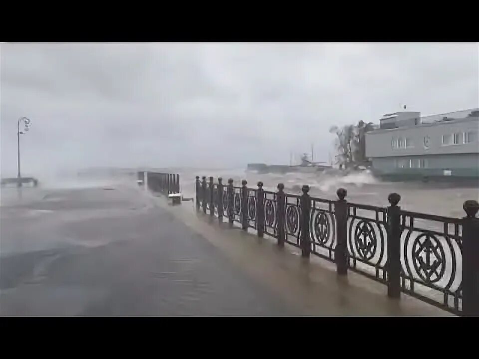 Включи северный шторм. Ураган в Архангельске. Шторм на Северной Двине. Архангельск шторм. Северный шторм Архангельск.