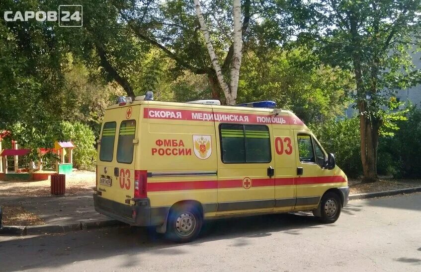 Скорая саров. Саров поликлиника. Саров сотрудники скорой помощи. Ford transit скорая. Скорая саров.
