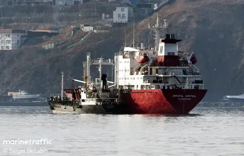 Где находится судно кристалл