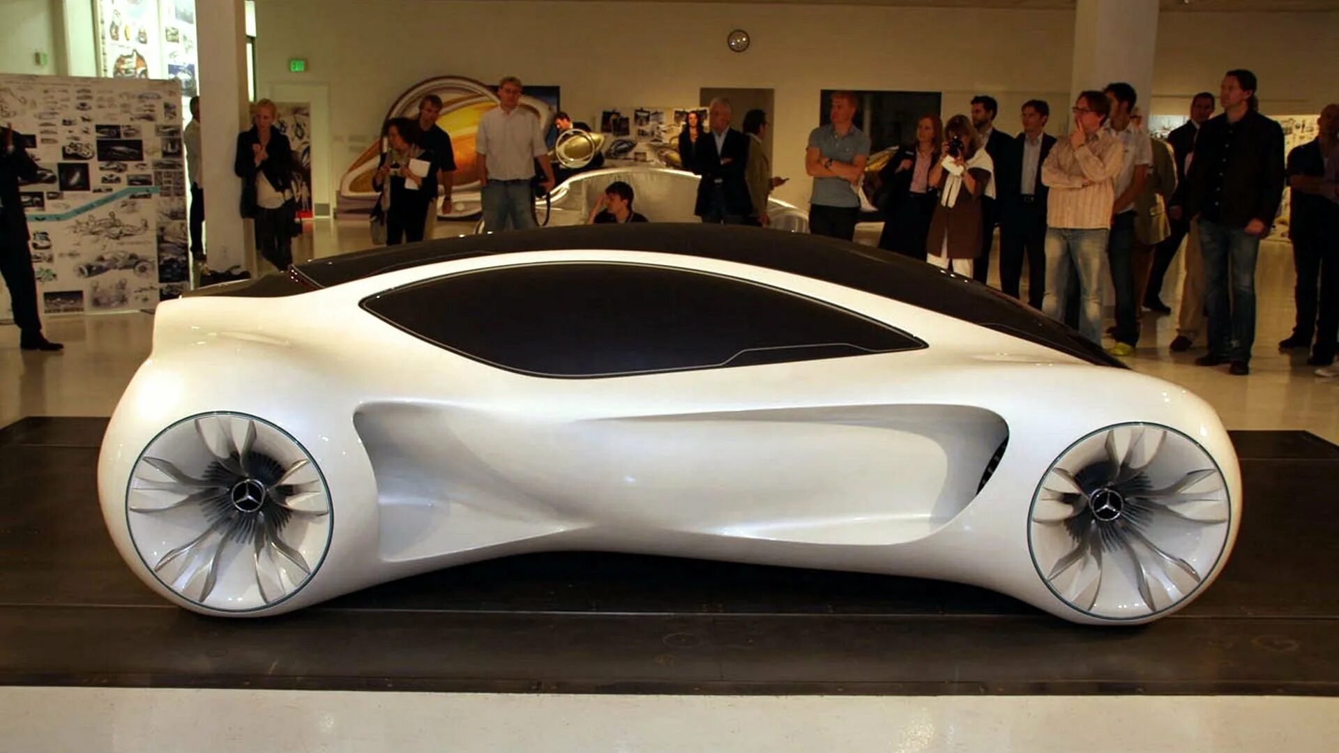 Нестандартные авто. Мерседес Benz Biome. Mercedes-Benz Biome Concept 2010. Mercedes Biome Concept. Мерседес биом.