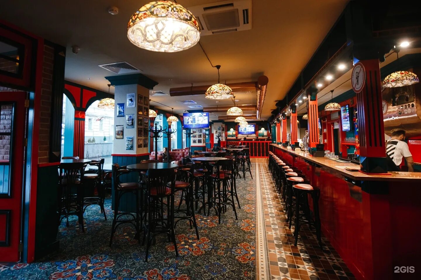 Harat`s Irish pub Москва. Харатс паб Арбат. Harat's pub Покровка. Краснопрудная 15 Harats pub.