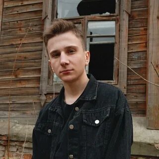 Песня парнишка лет 20