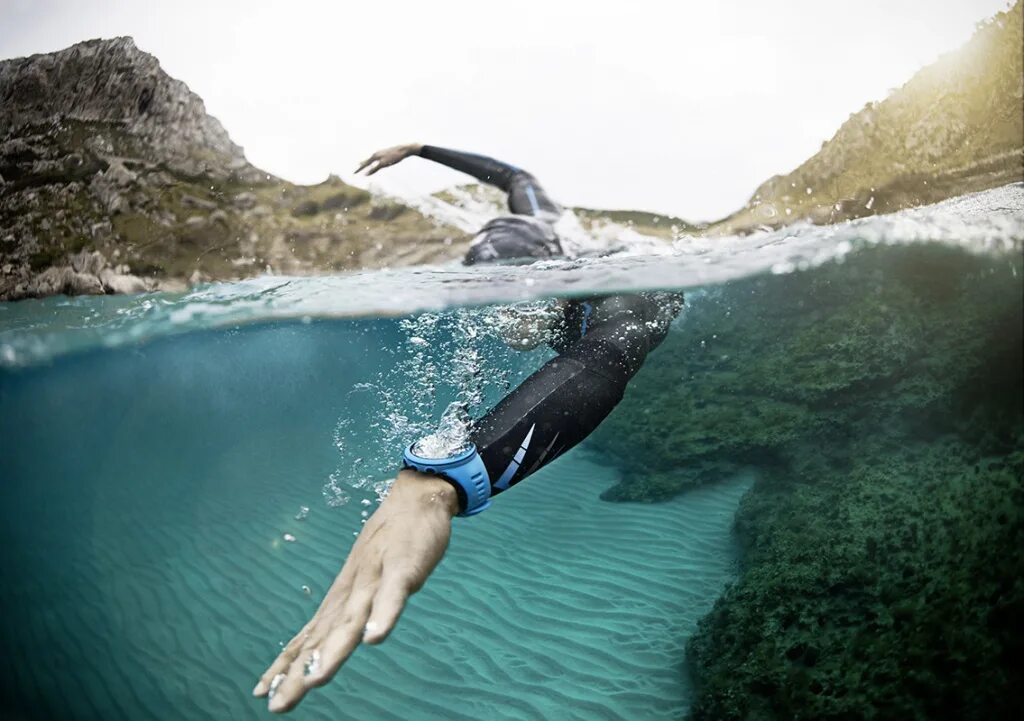 Watch me swim. Пловец Suunto. Часы для плавания.