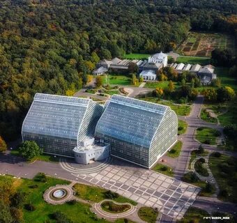 Новая фондовая оранжерея ботанического сада