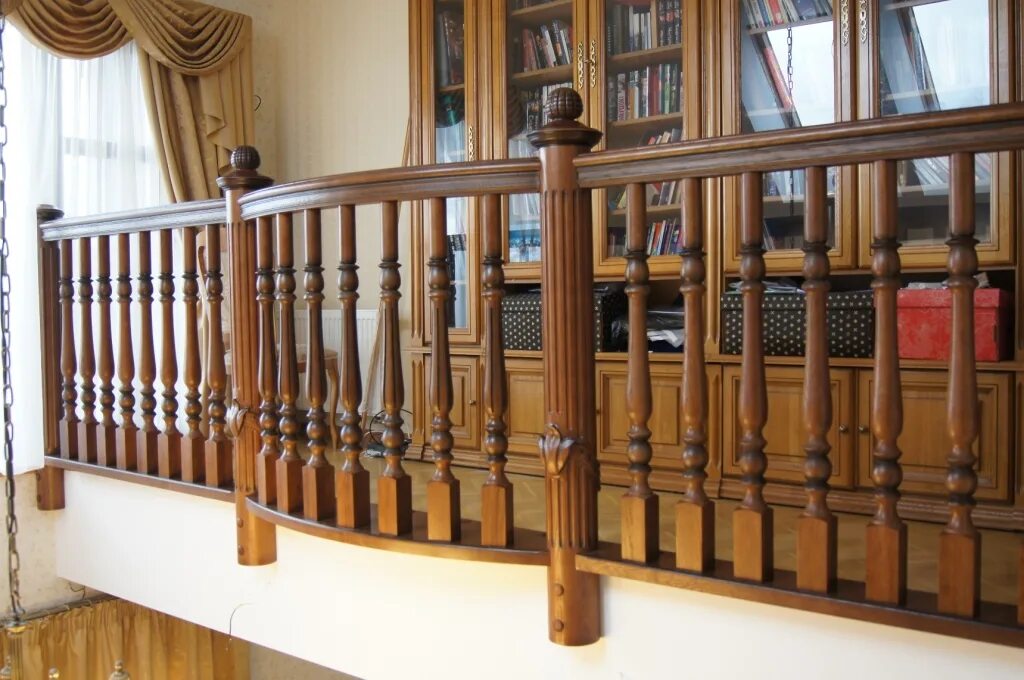 Лестница балясины и перила деревянные. Балясины для лестницы. Балясина pro100. Подбалясенник под 30 балясину. Балясины арт деко.