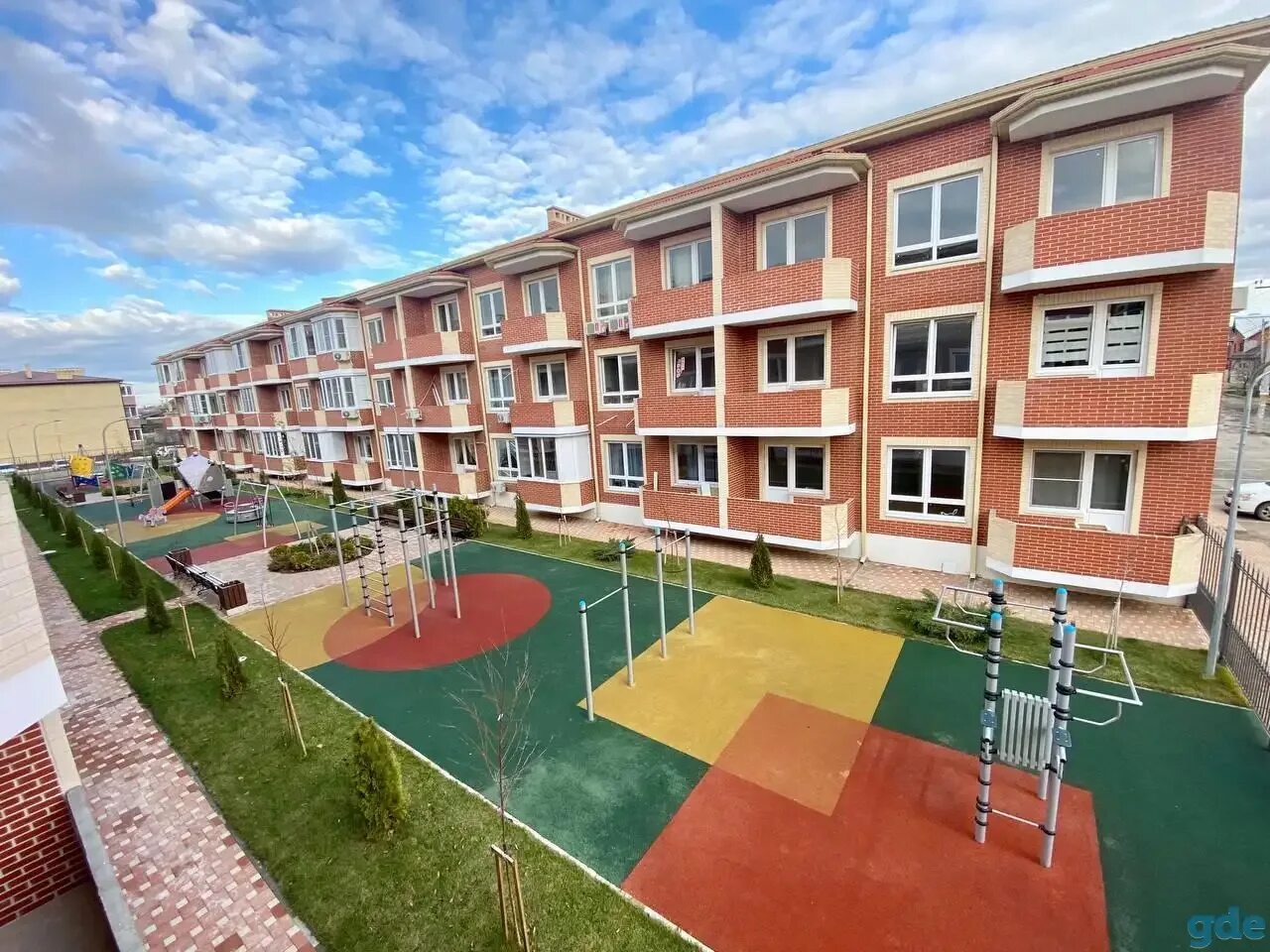 Улица ивана рослого в краснодаре. Краснодар ивана рослого 16, 16/1 , 16/2. Ул ивана рослого 8 краснодар. Краснодар ул. Ивана рослого 16 краснодар картинки.